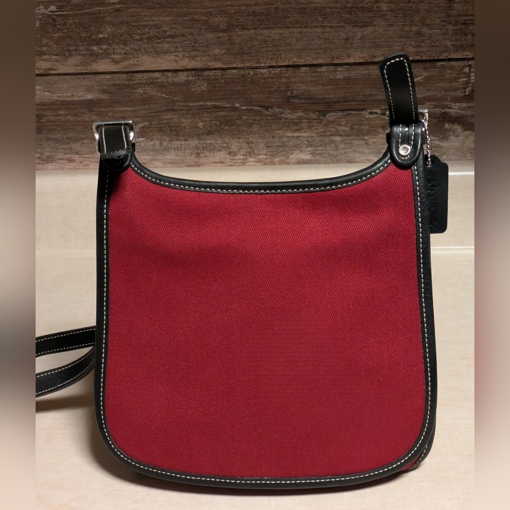 Coach Hippie 8114 Vintage  Canvas & Leather Shoulder/Crossbody Bag Like New